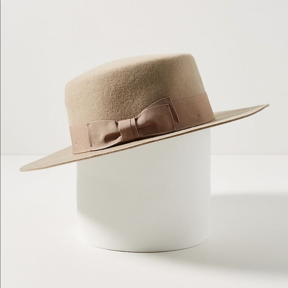 NWT- Wyeth Felt Light Grey Boater Hat